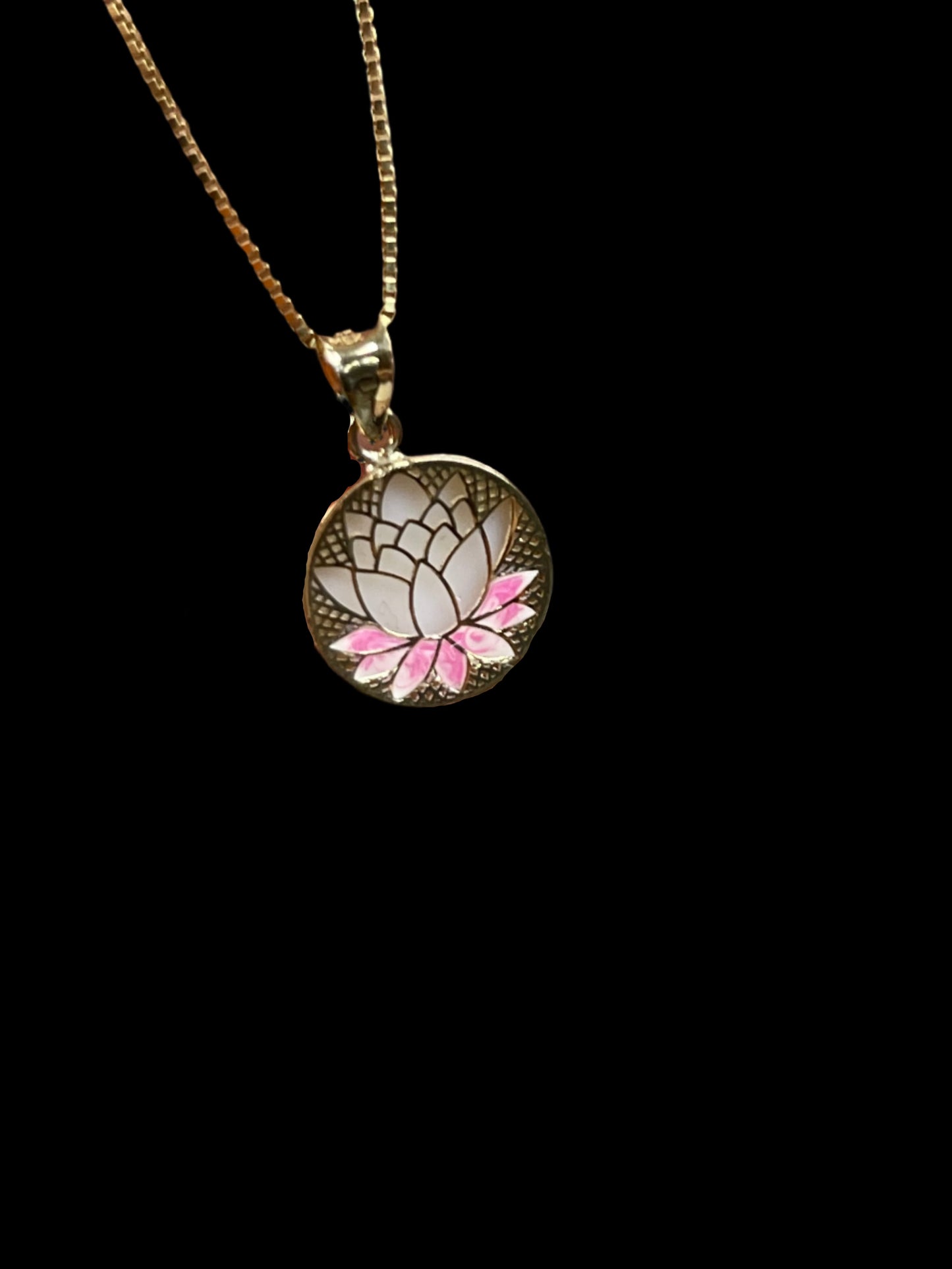 14K Gold Lotus Flower Pendant & Chain Set