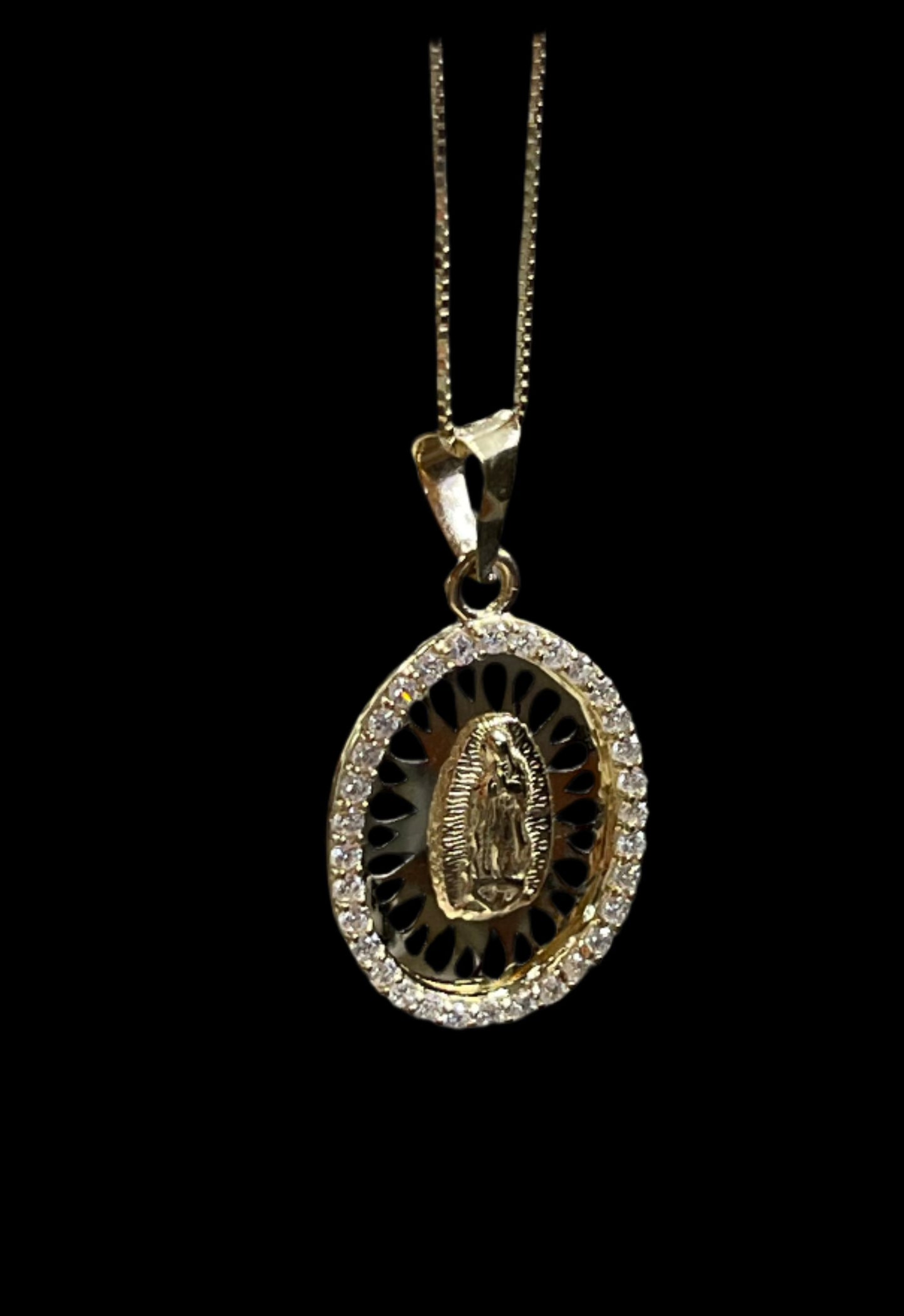 14K Gold Virgin Pendant & Chain Set