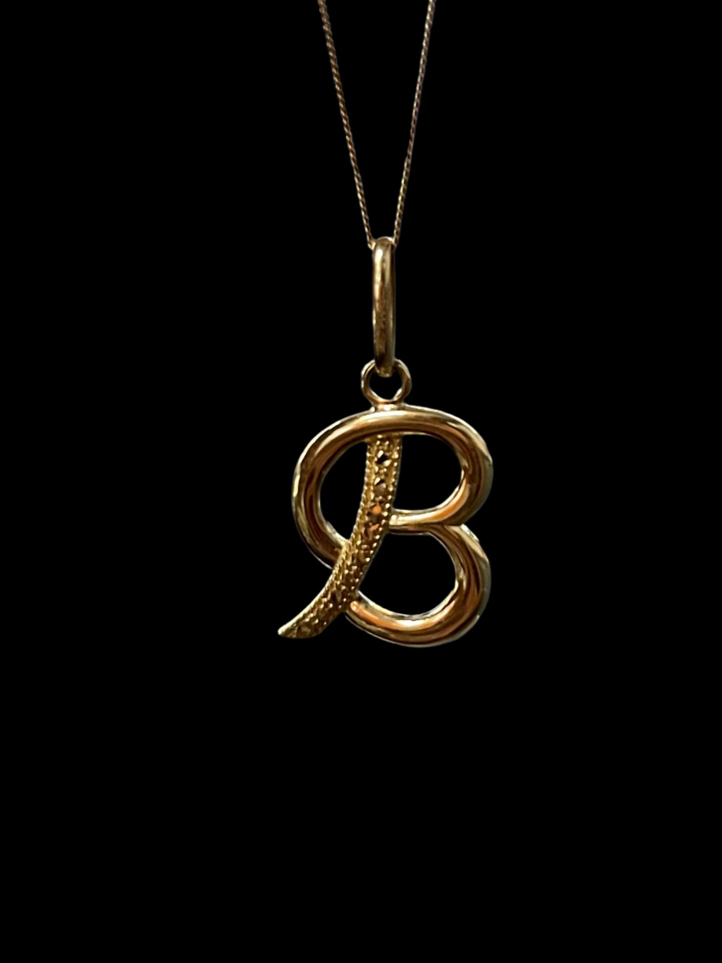 14K "B" Initial Pendant & Chain Set